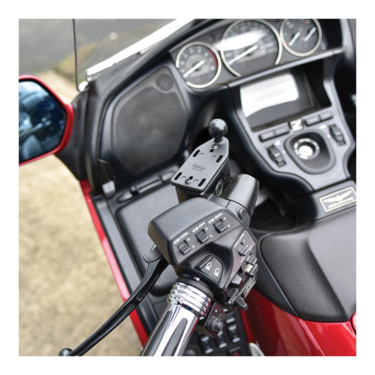 RAM Offset Reservoir Cover Ball Base